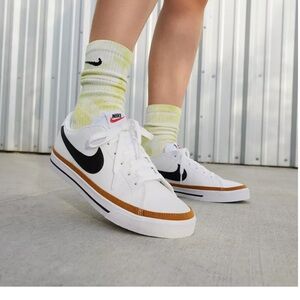 Nike White and Black Casual Shoes